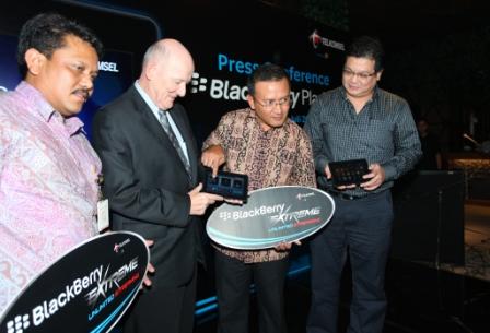  Unlimited Streaming di BlackBerry Playbook dengan Paket BlackBerry Extreme Telkomsel