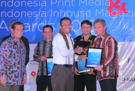 InMAAward.1 Foto Release Telkomsel Raih Indonesia Inhouse Magazine Award 2012