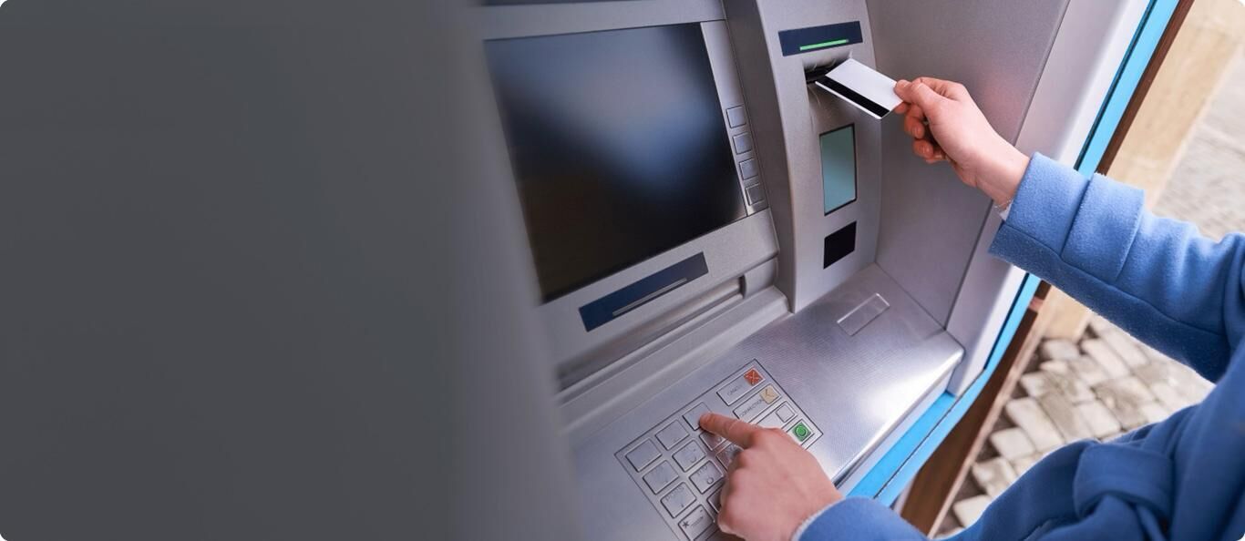 Industri Perbankan & Keuangan