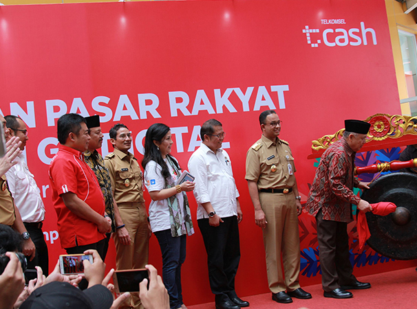 Telkomsel Dorong Adopsi Layanan Mobile Banking