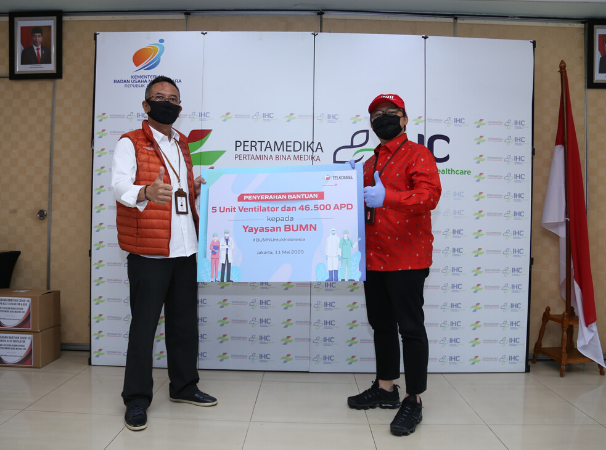 CSR Telkomsel Berikan Bantuan Donasi Berupa Alat Medis Kepada Sejumlah Rumah Sakit Darurat dan Rumah Sakit Rujukan COVID-19