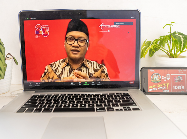 Telkomsel Maknai Hari Santri Nasional dengan Memperkuat Potensi Santri dalam Pengembangan Solusi Digital