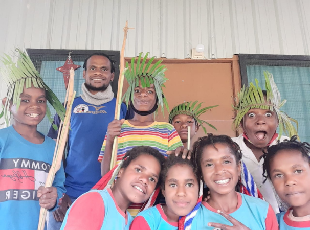 Cerita Yatinus Menjadi Guru di Pedalaman Papua