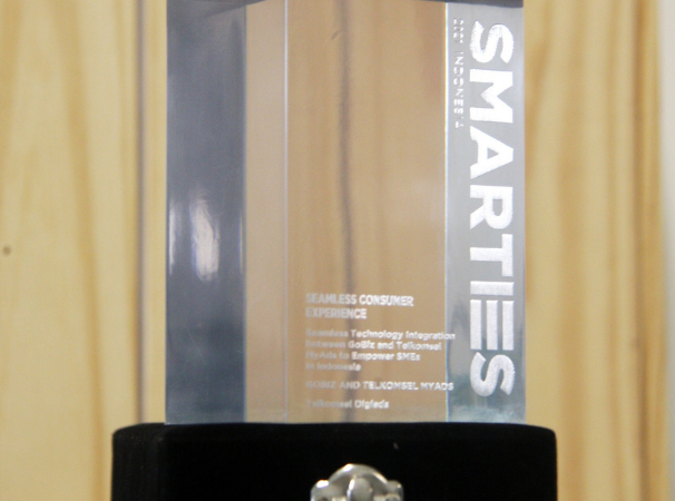 Integrasi Layanan Telkomsel DigiAds dan GoBiz Raih Silver Winner The Smarties Indonesia 2021 berkat Solusi Iklan Digital yang Lebih Seamless untuk UMKM