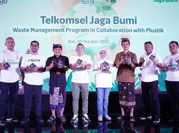 Telkomsel Jaga Bumi