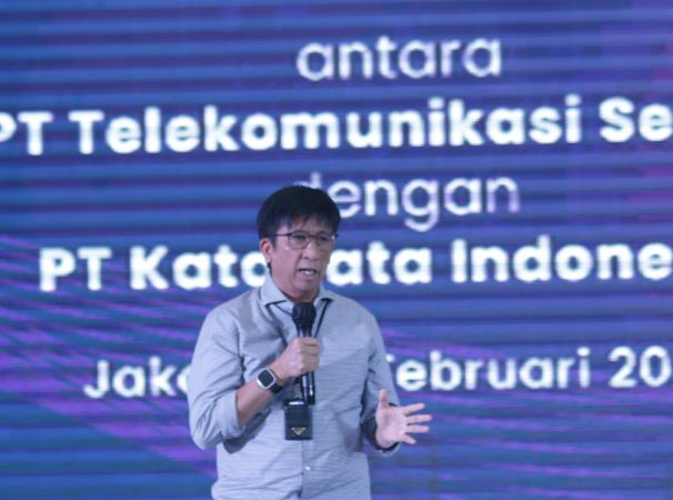 Direktur Utama Telkomsel Hendri Mulya Syam