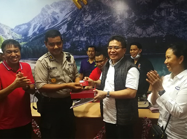 TelkomGroup Sediakan Wifi Gratis untuk 157 lokasi dan Serahkan 1000 Simcard Simpati untuk Polda Sulawesi Tengah