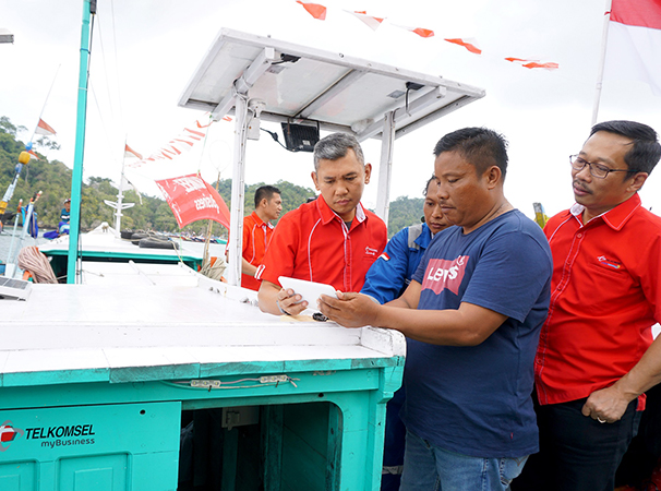 Telkomsel Hadirkan Solusi Penangkapan Ikan Vessel Monitoring Solution (VMS), untuk Pemerintah Daerah serta Nelayan di Malang dan Sinjai