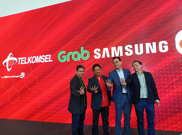 Grab gandeng Samsung, Telkomsel, dan Erafone luncurkan program kepemilikan ponsel cerdas khusus untuk mitra pengemudi