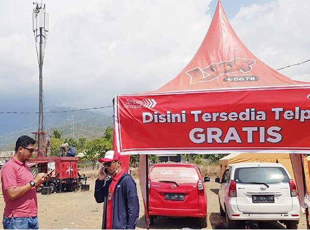 Pulihkan Jaringan, Telkomsel Berikan Telpon Gratis Bagi Korban Gempa Lombok