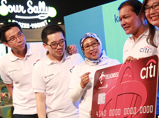 Citi Indonesia dan Telkomsel Berikan Manfaat Lebih bagi Kaum Urban Melalui Kampanye “Live Large” dari Citi Telkomsel Credit Card  