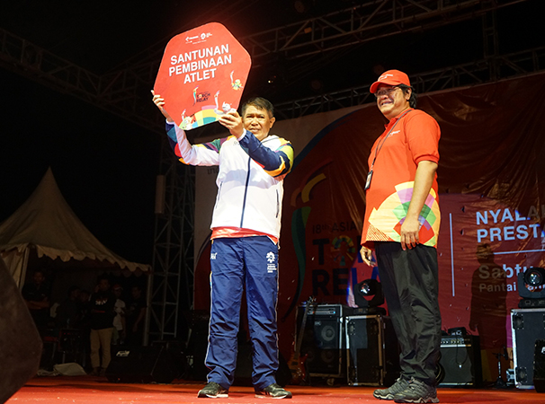 Telkomsel Sukseskan Pawai Obor Asian Games 2018 di Tanjung Bira Bulukumba 